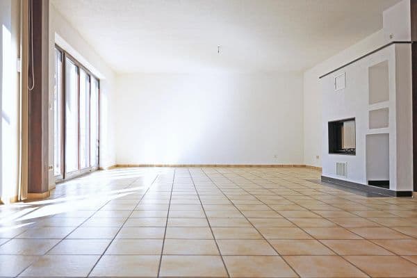Prenájom bytu 5-izbový 105 m², Remchingen Prenájom bytu 5-izbový 105 m², Remchingen