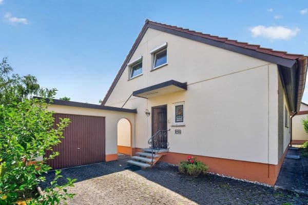 Predaj domu 161 m², pozemok 711 m², Helvetierstr. 19, Rottweil Predaj domu 161 m², pozemok 711 m², Helvetierstr. 19, Rottweil