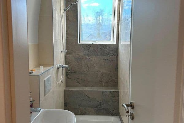 Prenájom bytu 80 m², Frankfurt am Main, Hesensko Prenájom bytu 80 m², Frankfurt am Main, Hesensko