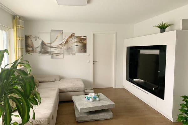 Prenájom bytu 4-izbový 108 m², Sindelfingen Prenájom bytu 4-izbový 108 m², Sindelfingen