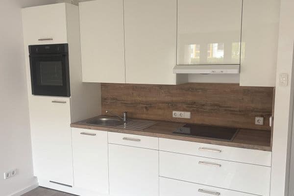 Prenájom bytu 1-izbový 34 m², Eichenring 17a, Panketal Prenájom bytu 1-izbový 34 m², Eichenring 17a, Panketal