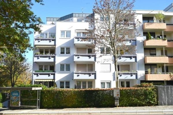 Prenájom bytu 2-izbový 81 m², Rohrer Höhe 1, Stuttgart, Bádensko-Wurttembersko Prenájom bytu 2-izbový 81 m², Rohrer Höhe 1, Stuttgart, Bádensko-Wurttembersko