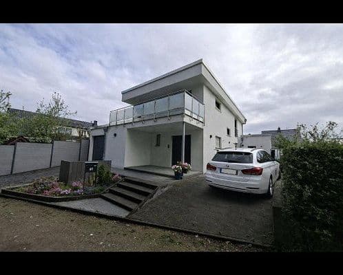Predaj domu 153 m², pozemok 330 m², Castrop-Rauxel Predaj domu 153 m², pozemok 330 m², Castrop-Rauxel