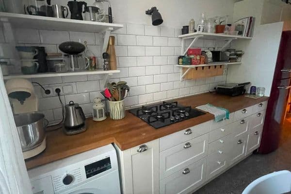 Prenájom bytu 3-izbový 78 m², Viktora Huga, Praha Prenájom bytu 3-izbový 78 m², Viktora Huga, Praha