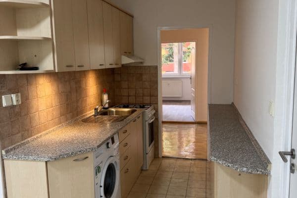 Prenájom bytu 3-izbový 75 m², Řezáčova, Brno Prenájom bytu 3-izbový 75 m², Řezáčova, Brno