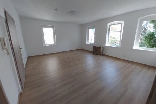 Prenájom bytu 2-izbový 65 m², Rosenbergstraße 37A, Stuttgart, Bádensko-Wurttembersko Prenájom bytu 2-izbový 65 m², Rosenbergstraße 37A, Stuttgart, Bádensko-Wurttembersko
