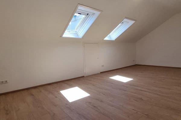 Prenájom bytu 1-izbový 36 m², Breitscheidstraße 93 A, Stuttgart Prenájom bytu 1-izbový 36 m², Breitscheidstraße 93 A, Stuttgart