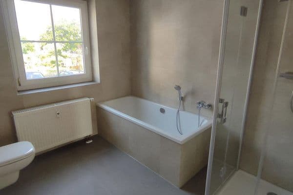 Prenájom bytu 2-izbový 67 m², Chemnitzer Straße 30b, Chemnitz, Sasko Prenájom bytu 2-izbový 67 m², Chemnitzer Straße 30b, Chemnitz, Sasko