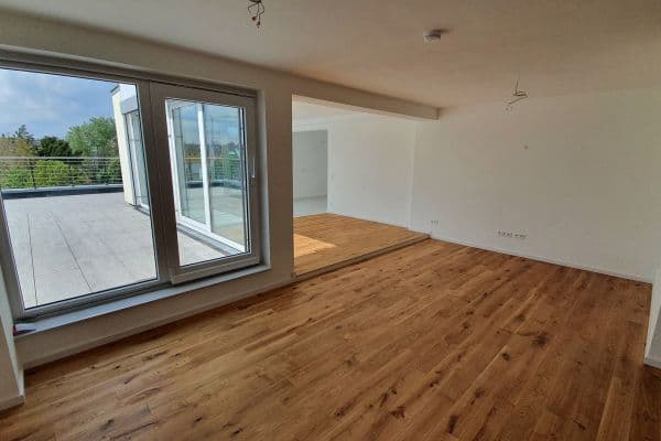 Prenájom bytu 3-izbový 118 m², Wehrstr. 2b, Hilden Prenájom bytu 3-izbový 118 m², Wehrstr. 2b, Hilden