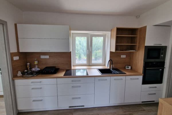 Prenájom bytu 2-izbový 69 m², Ostřešany Prenájom bytu 2-izbový 69 m², Ostřešany