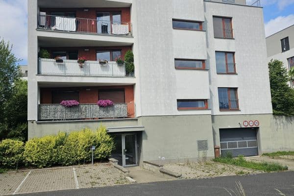 Predaj bytu 3-izbový 80 m², Lederova, Roztoky Predaj bytu 3-izbový 80 m², Lederova, Roztoky