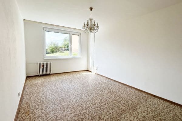 Prenájom bytu 2-izbový 52 m², Vikova, Slaný Prenájom bytu 2-izbový 52 m², Vikova, Slaný
