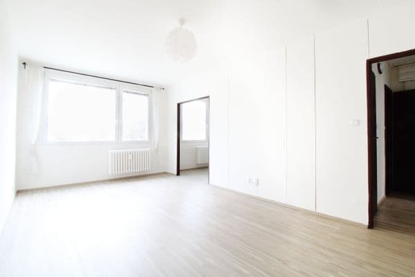 Prenájom bytu 3-izbový 55 m², Na růžovém poli, Kladno, Středočeský kraj Prenájom bytu 3-izbový 55 m², Na růžovém poli, Kladno, Středočeský kraj