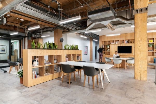 Prenájom kancelárie 5 m², Plzeňská, Praha Prenájom kancelárie 5 m², Plzeňská, Praha