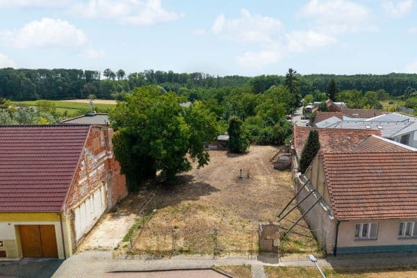 Predaj pozemku 920 m², Popovice Predaj pozemku 920 m², Popovice
