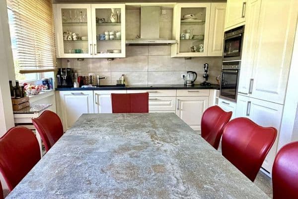 Predaj bytu 3-izbový 74 m², Hülsmeyerstraße 4, Düsseldorf, Severné Porýnie - Westfálsko Predaj bytu 3-izbový 74 m², Hülsmeyerstraße 4, Düsseldorf, Severné Porýnie - Westfálsko