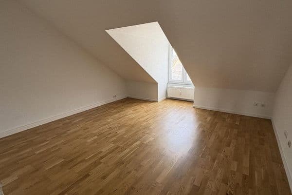 Prenájom bytu 2-izbový 49 m², Frankfurt, Hesensko Prenájom bytu 2-izbový 49 m², Frankfurt, Hesensko
