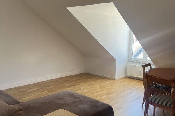 Prenájom bytu 2-izbový 49 m², Frankfurt, Hesensko Prenájom bytu 2-izbový 49 m², Frankfurt, Hesensko
