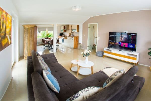Prenájom bytu 4-izbový 120 m², Am Rosenberg 18, Vallendar Prenájom bytu 4-izbový 120 m², Am Rosenberg 18, Vallendar