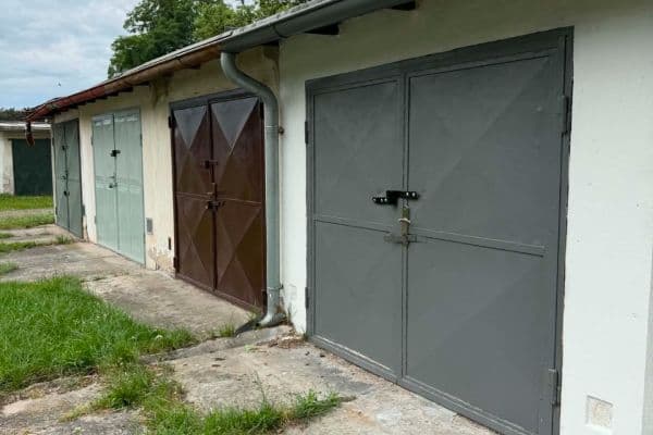 Predaj garáže 19 m², Zličská, Kolín, Středočeský kraj Predaj garáže 19 m², Zličská, Kolín, Středočeský kraj