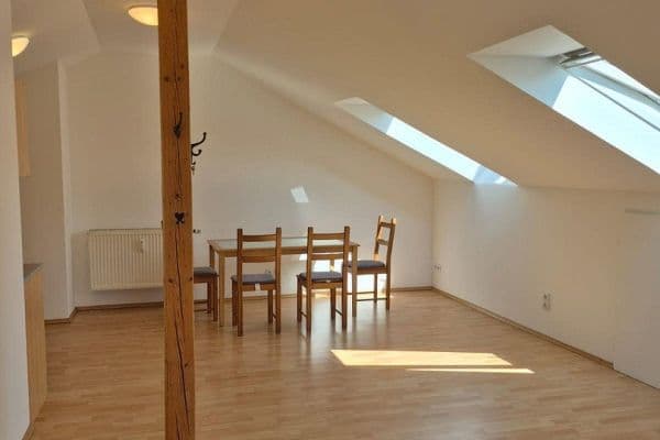 Prenájom bytu 1-izbový 36 m², Ludwig-Thoma-Str. 26, Sauerlach-Grafing, Bavorsko Prenájom bytu 1-izbový 36 m², Ludwig-Thoma-Str. 26, Sauerlach-Grafing, Bavorsko
