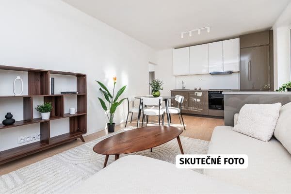 Predaj bytu 4-izbový 80 m², U Slavie, Praha Predaj bytu 4-izbový 80 m², U Slavie, Praha