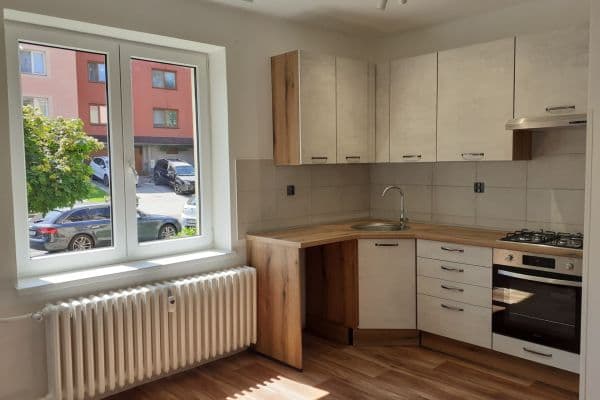 Prenájom bytu 1-izbový 22 m², Pod Bílou horou, Kopřivnice Prenájom bytu 1-izbový 22 m², Pod Bílou horou, Kopřivnice