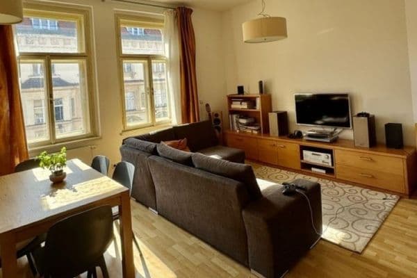 Prenájom bytu 3-izbový 88 m², Kubelíkova, Praha Prenájom bytu 3-izbový 88 m², Kubelíkova, Praha
