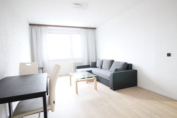Prenájom bytu 2-izbový 42 m², sídl. U Cukrovaru, Kralupy nad Vltavou Prenájom bytu 2-izbový 42 m², sídl. U Cukrovaru, Kralupy nad Vltavou