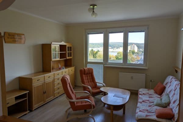 Prenájom bytu 3-izbový 69 m², Koprivnická, Dúbravka Prenájom bytu 3-izbový 69 m², Koprivnická, Dúbravka