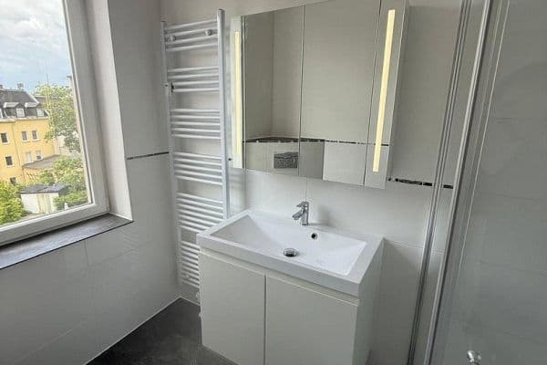 Prenájom bytu 4-izbový 94 m², Hof, Bavorsko Prenájom bytu 4-izbový 94 m², Hof, Bavorsko