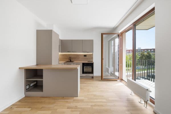 Prenájom bytu 1-izbový 34 m², Maroldova, Praha Prenájom bytu 1-izbový 34 m², Maroldova, Praha