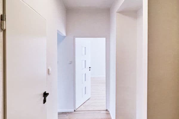 Prenájom bytu 2-izbový 55 m², Kopernikova, Třinec Prenájom bytu 2-izbový 55 m², Kopernikova, Třinec