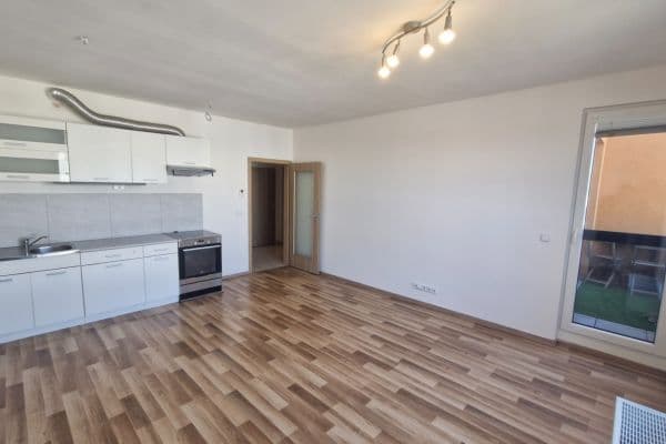 Prenájom bytu 2-izbový 49 m², Jindřicha Bubeníčka, Praha Prenájom bytu 2-izbový 49 m², Jindřicha Bubeníčka, Praha
