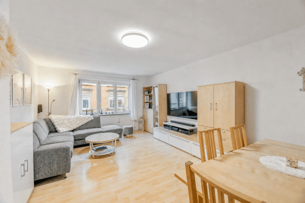 Prenájom bytu 3-izbový 82 m², Rötestraße 65, Stuttgart, Bádensko-Wurttembersko Prenájom bytu 3-izbový 82 m², Rötestraße 65, Stuttgart, Bádensko-Wurttembersko