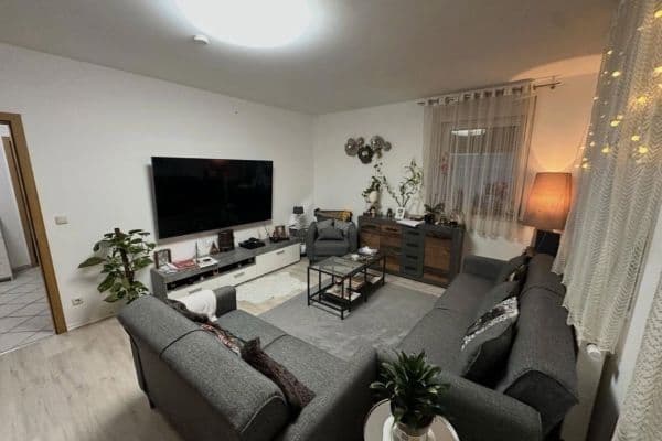 Prenájom bytu 2-izbový 63 m², Pettendorf-Kneiting Prenájom bytu 2-izbový 63 m², Pettendorf-Kneiting