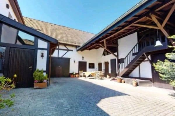 Predaj domu 354 m², pozemok 1.120 m², Nettersheim, Severné Porýnie - Westfálsko Predaj domu 354 m², pozemok 1.120 m², Nettersheim, Severné Porýnie - Westfálsko