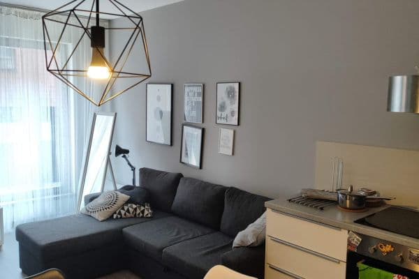 Prenájom bytu 2-izbový 56 m², Hartigova, Praha Prenájom bytu 2-izbový 56 m², Hartigova, Praha