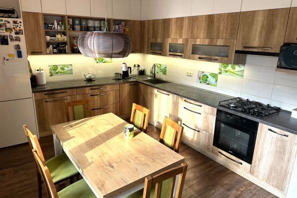 Prenájom bytu 3-izbový 86 m², Moučná, Poděbrady Prenájom bytu 3-izbový 86 m², Moučná, Poděbrady