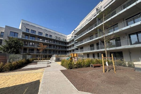 Prenájom bytu 1-izbový 54 m², Schweinauer Hauptstraße 1, Nürnberg, Bavorsko Prenájom bytu 1-izbový 54 m², Schweinauer Hauptstraße 1, Nürnberg, Bavorsko