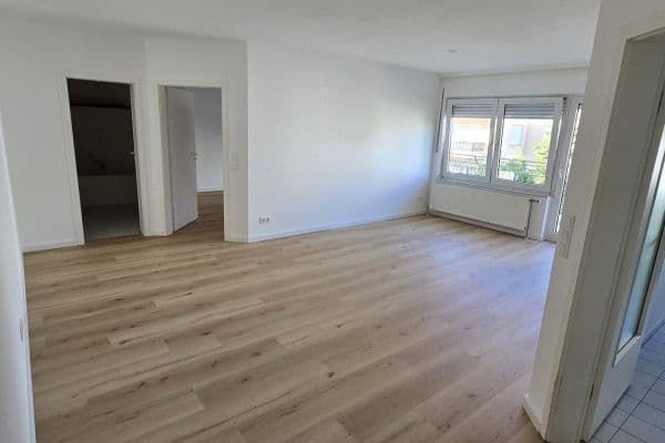 Prenájom bytu 2-izbový 67 m², Birkenwerderstr. 2, Hohen Neuendorf OT Bergfelde Prenájom bytu 2-izbový 67 m², Birkenwerderstr. 2, Hohen Neuendorf OT Bergfelde