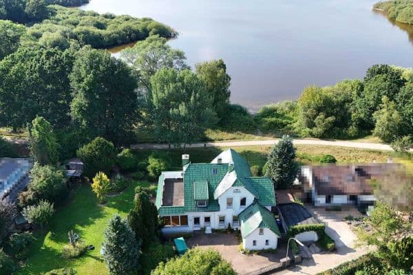 Predaj domu 260 m², pozemok 665 m², Neumünster Predaj domu 260 m², pozemok 665 m², Neumünster