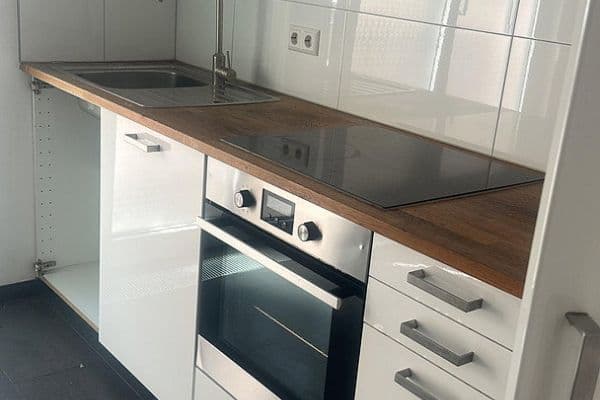 Prenájom bytu 18 m², Schwabenbogengasse 3, Heilbronn, Bádensko-Wurttembersko Prenájom bytu 18 m², Schwabenbogengasse 3, Heilbronn, Bádensko-Wurttembersko
