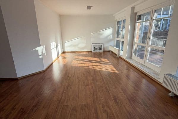 Predaj bytu 3-izbový 117 m², Saseler Chaussee, Hamburg, Hamburg Predaj bytu 3-izbový 117 m², Saseler Chaussee, Hamburg, Hamburg
