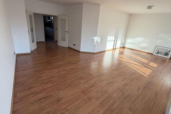 Predaj bytu 3-izbový 117 m², Saseler Chaussee, Hamburg, Hamburg Predaj bytu 3-izbový 117 m², Saseler Chaussee, Hamburg, Hamburg