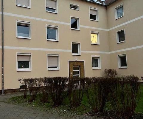 Prenájom bytu 3-izbový 67 m², Gröpplerstraße 81, Leipzig Prenájom bytu 3-izbový 67 m², Gröpplerstraße 81, Leipzig