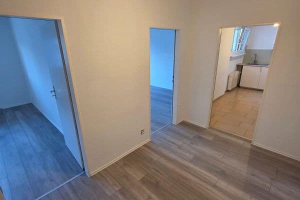 Prenájom bytu 2-izbový 60 m², Nordring 1, Frankfurt Bergen-Enkheim, Hesensko Prenájom bytu 2-izbový 60 m², Nordring 1, Frankfurt Bergen-Enkheim, Hesensko