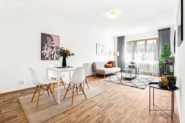 Predaj bytu 3-izbový 73 m², K Lučinám, Praha Predaj bytu 3-izbový 73 m², K Lučinám, Praha