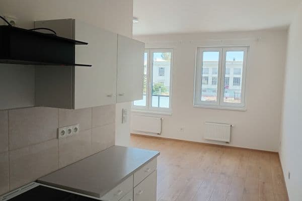 Prenájom bytu 2-izbový 43 m², Arnošta Staňka, Praha Prenájom bytu 2-izbový 43 m², Arnošta Staňka, Praha