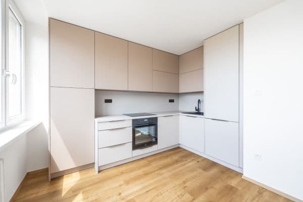 Predaj bytu 2-izbový 42 m², Nekvasilova, Praha Predaj bytu 2-izbový 42 m², Nekvasilova, Praha